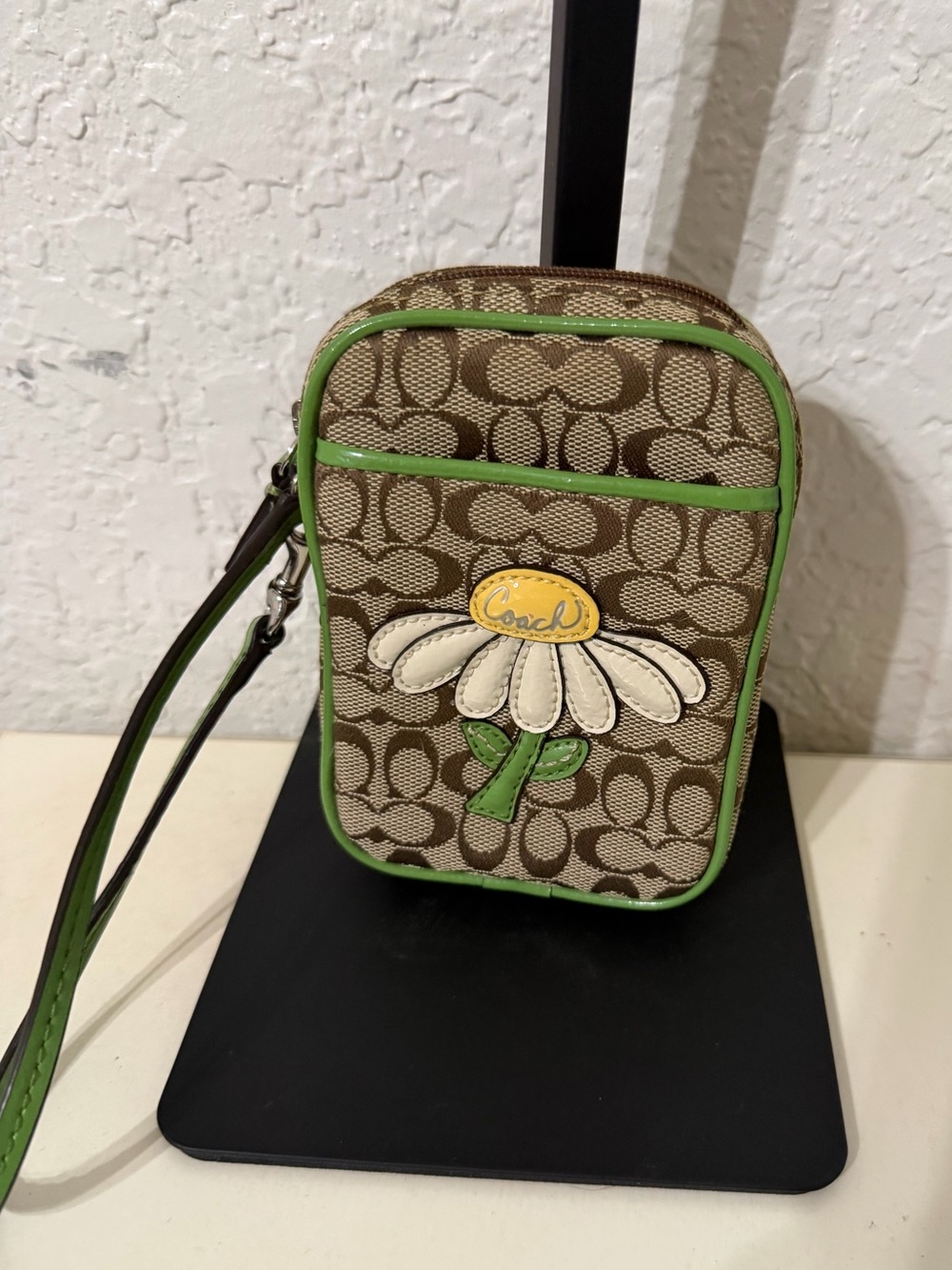 Coach Beige Signature Daisy Wristlet